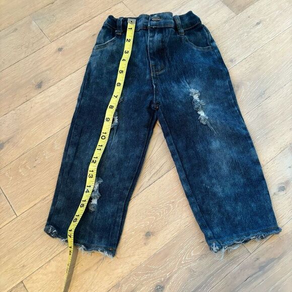 Distressed Denim Jean Capri Pants Size 3-4T - Picture 7 of 11